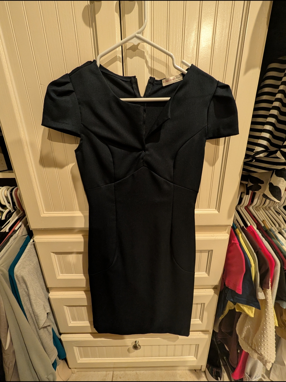 Elegant Navy Blue Short-Sleeve Sheath Dress